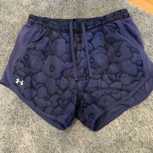 Under armour shorts with pockets!